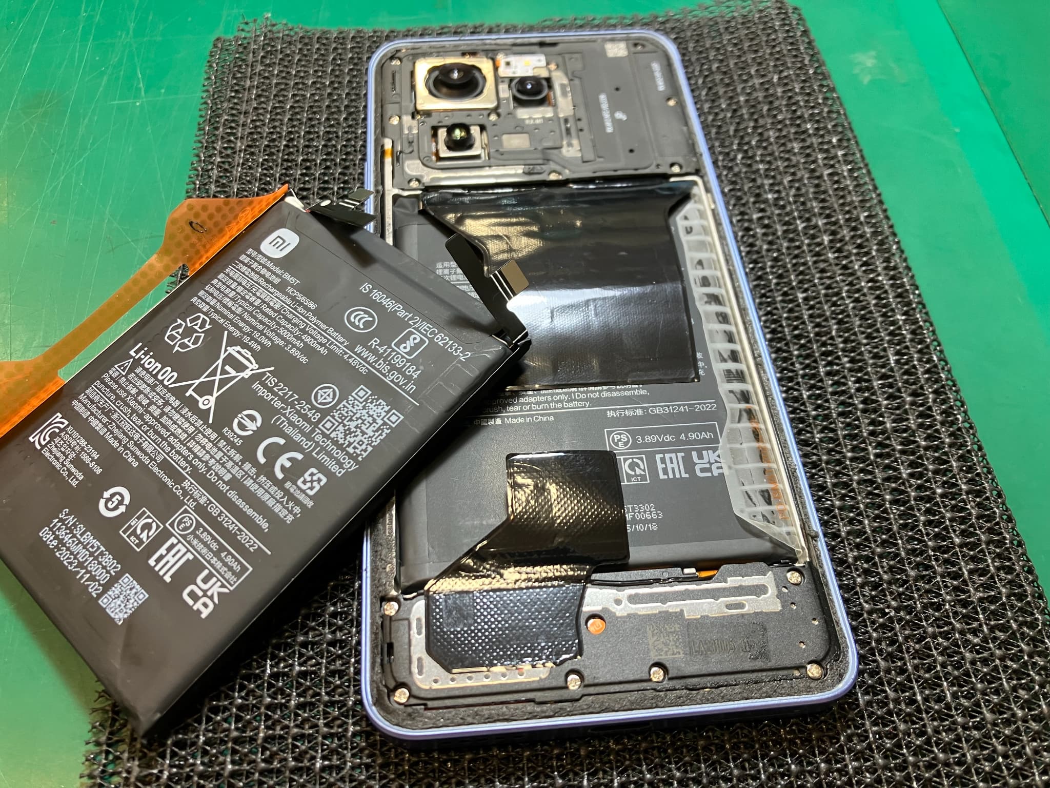 ふじみ野市、川越市、所沢市でXiaomi 13Tのバッテリー交換ならスマホ修理工房イオン大井店にお任せください！